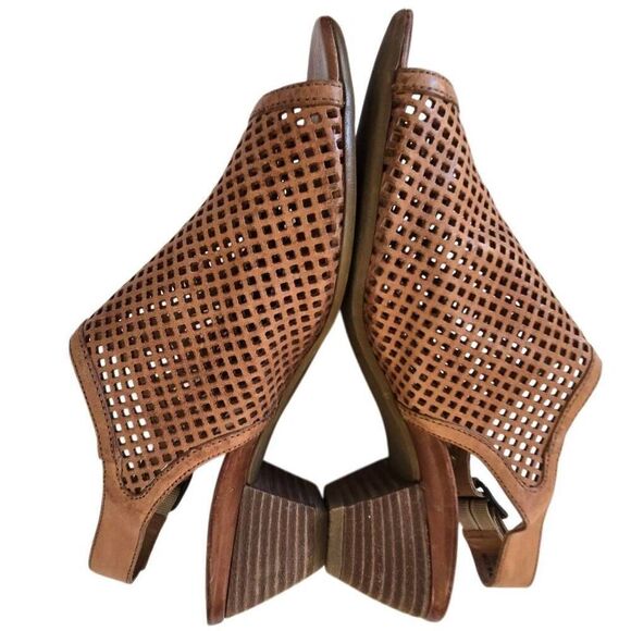 Paul Green Lois Perforated Leather Slingback Block Heel Sandal Size 8 - Picture 8 of 11